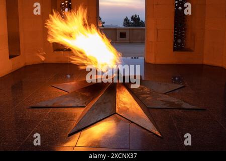 Baku. Azerbaijan. 11.30.2021. Monument with eternal flame in the upland park. Stock Photo