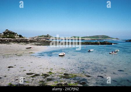 COAST TO COAST TRAVEL LIBRARY - MANAGED BY PPL PHOTO AGENCY - COPYRIGHT RESERVED *** Local Caption *** Old Grimsby Harbour, Tresco, Isles of Scilly Stock Photo