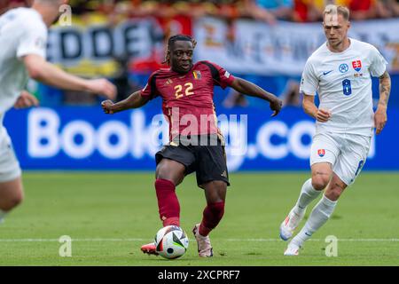 FRANKFURT, GERMANY - JUNE 17: Jeremy Doku of Belgium battles for the ball with Ondrej Duda of Slovakia during the Group E - UEFA EURO 2024 match between Belgium and Slovakia at Deutsche Bank Park on June 17, 2024 in Frankfurt, Germany. (Photo by Joris Verwijst/BSR Agency) Stock Photo