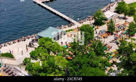 Aerial photograph of the Wisconin Memorial Union and the famous Union ...