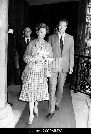 Anni' 80 Bruxelles Archivio Storico Olycom/LaPresse Baldovino del Belgio (Laeken, 7 settembre 1930 - Motril, 31 luglio 1993) principe del Belgio, duca di Brabante, fu re del Belgio dal 16 luglio 1951 fino alla sua morte. Salì al trono in una fase di crisi politica, e molte altre segnarono il suo lungo regno, almeno una delle quali fu il risultato della pubblica espressione della sua fede cattolica. Nella Foto: Re Baldovino del Belgio e la Regina Fabiola In the photo: King Baudouin of Belgium and Queen Fabiola Credit: LaPresse/Alamy Live News Stock Photo