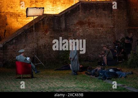 Slavonia, 18/06/2024, The famous Hollywood actor Armand Assante accompanied by Jakov Sedlar and his son Dominik in Osijek filming the movie '260 Days' The filming of the movie '260 Days', a war drama based on the novel '260 Days' by Marijan Gubina from Osijek, has been going on for three weeks in Slavonia, in which, among others, also stars famous Hollywood actors Tim Roth and Armand Assante ina Osijek on June 18. 2024 Credit: Pixsell/Alamy Live News Stock Photo