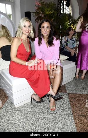 Susan Sideropoulos und Nina Moghaddam beim Raffaello Summer Day in Berlin 18.06.2024 *** Susan Sideropoulos and Nina Moghaddam at Raffaello Summer Day in Berlin 18 06 2024 Stock Photo