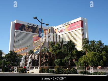 LAS VEGAS, NEVADA, USA-DECEMBER 12,2013:The Mirage Hotel and Casino with waterfalls and Palm Trees Stock Photo