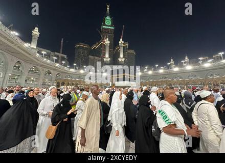 Muslim pilgrims gather to perform the farewell circumambulation or tawaf , circling seven times around the Kaaba Muslim pilgrims gather to perform the farewell circumambulation or tawaf , circling seven times around the Kaaba, Islam s holiest shrine, at the Grand Mosque in the holy city of Mecca at the end of the annual hajj pilgrimage, 19 June 2024. Medhat Hajjaj  apaimages Mecca Mecca Saudi Arabia 190624 Mecca MH 0011 Copyright: xapaimagesxMedhatxHajjajxxapaimagesx Stock Photo