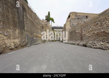 Ercolano, Italy, 19 June 2024. A view of the ancient beach inside the archaeological excavations of Herculaneum, open to the public for the first time. Stock Photo