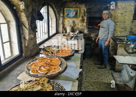 Syria, inn restaurant on the Ein Hlakin pass Stock Photo