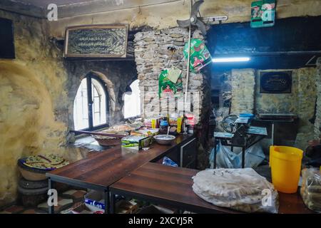 Syria, inn restaurant on the Ein Hlakin pass Stock Photo