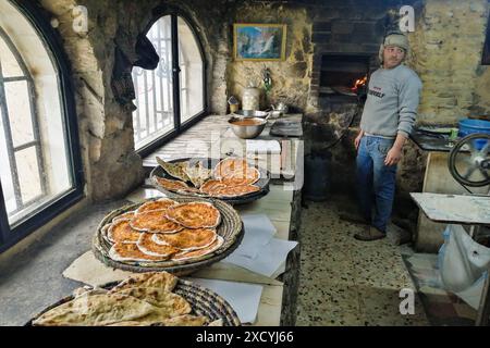 Syria, inn restaurant on the Ein Hlakin pass Stock Photo