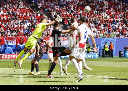 Hamburg, Germany. 19th June, 2024. HAMBURG, Volkspark Stadium, 19-06-2024, European Football Championship Euro2024, Group stage match no.15 between Croatia and Albania, save by Albania goalkeeper Thomas Strakosha Credit: Pro Shots/Alamy Live News Stock Photo