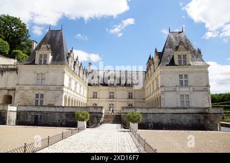 Chateau (Castle) Villandry and gardens. Entrance, stairs, bridge, water, canal. Loire Valley, France. June, summer Stock Photo