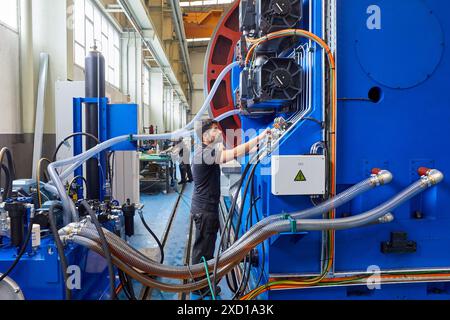 Hydraulic and electrical installation, Machining Centre, CNC, Turning and Milling lathe. Design, manufacture and installation of machine tools, Metal Stock Photo