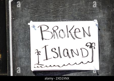 Broken Island is the duo Dan Beaulaurier and Claire Rabbitt playing ...