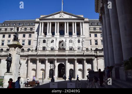 London, UK. 20th June 2024. Exterior view of the Bank of England as it leaves interest rates unchanged once again. Credit: Vuk Valcic/Alamy Live News Stock Photo