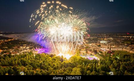 Picture dated June 17th shows the firework display for the Trinity May Ball at Cambridge University on Monday evening.  Rich Cambridge University stud Stock Photo