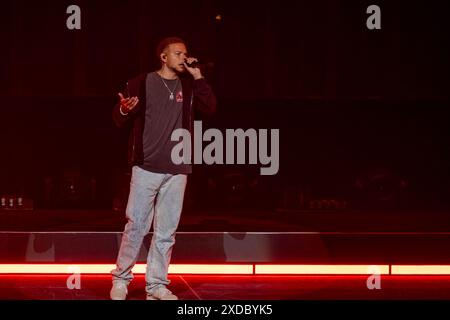 Milwaukee, USA. 20th June, 2024. Kane Brown during the Summerfest Music Festival on June 20, 2024, in Milwaukee, Wisconsin (Photo by Daniel DeSlover/Sipa USA) Credit: Sipa USA/Alamy Live News Stock Photo