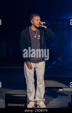 Milwaukee, USA. 20th June, 2024. Kane Brown during the Summerfest Music Festival on June 20, 2024, in Milwaukee, Wisconsin (Photo by Daniel DeSlover/Sipa USA) Credit: Sipa USA/Alamy Live News Stock Photo