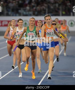 Femke Bol of the Netherlands and Sharlene Mawdsley of Ireland competing in the women’s 4x400m relay final at the European Athletics Championships, Sta Stock Photo