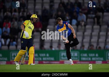 Southampton, UK. 21 June 2024. James Coles of Sussex Sharks bowling during the Vitality Blast match between Hampshire Hawks and Sussex Sharks at Utilita Bowl. Credit:Dave Vokes/Alamy Live News Stock Photo