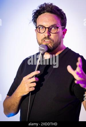 Ross McGrane, Stand Up Comedian, Thameside Theatre, Grays, Essex © Clarissa Debenham (Film Free Photography) / Alamy Stock Photo