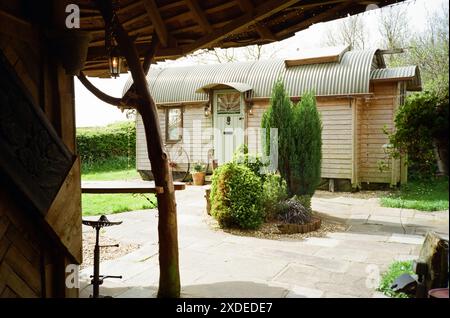 The Wagon and the Wigwam hot tub tiny house holiday guest accommodation, Hattingley, Medstead, Alton, Hampshire, England, United Kingdom. Stock Photo