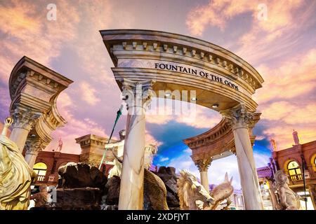 Fountain of the Gods and shop fronts at the Forum Shops,, Caesars Palace Hotel and Casino, Las Vegas, Nevada, USA Stock Photo