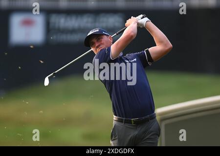 Saturday June 22, 2024: Justin Thomas watches his tee shot on the 8th ...