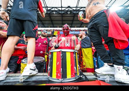 Cologne, Germany. 22nd June, 2024. Fans and supporters of Belgium before a soccer game between the national teams of Belgium, called the Red Devils and Romania on the second matchday in Group E in the group stage of the UEFA Euro 2024 tournament, on Saturday 22 June 2024 in Cologne, Germany . Credit: sportpix/Ģ����ý Live News Stock Photo