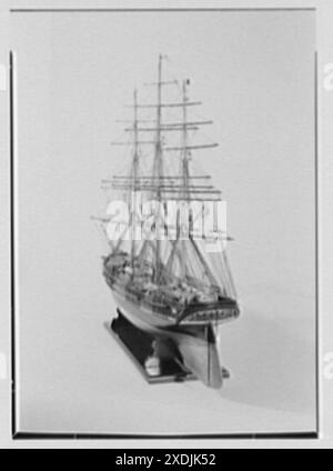 Seamen's Bank for Savings ship models, 11 E. 45th St., New York City ...