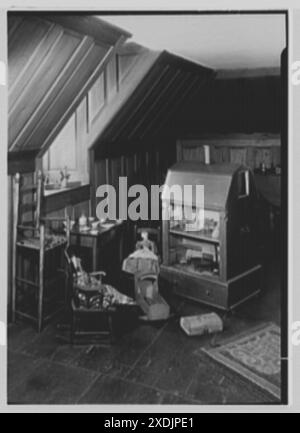 Van Cortlandt mansion, Van Cortlandt Park, Bronx, New York. Toys. Gottscho-Schleisner Collection Stock Photo