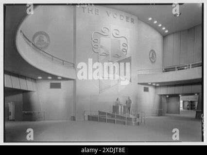 World's Fair, American Telephone & Telegraph Building. Voder room. Gottscho-Schleisner Collection Stock Photo