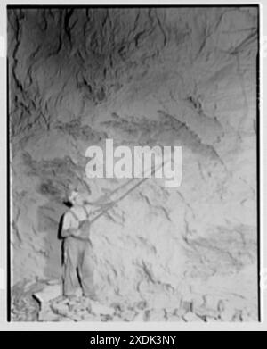 Pittsburgh Plate Glass Co., Columbia Chemical Division. Underground VII. Gottscho-Schleisner Collection Stock Photo