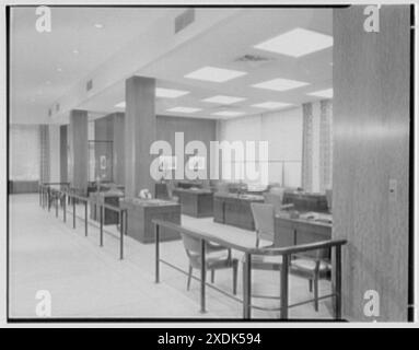 Chemical Corn Exchange, 425 Park Ave., New York. Officers' space. Gottscho-Schleisner Collection Stock Photo