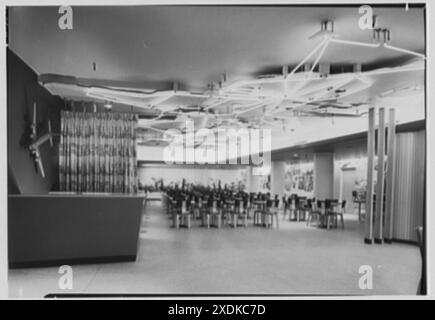 Bond's, business at 5th Ave. and 35th St., New York City. Restaurant. Gottscho-Schleisner Collection Stock Photo