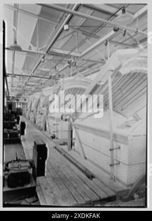 Corning Glass Works, Parkersburg, West Virginia. Annealing furnaces. Gottscho-Schleisner Collection Stock Photo