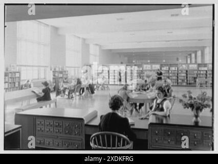 Brooklyn Public Library (Ingersoll Memorial), Prospect Park Plaza, Brooklyn. Children's Room, from librarians' desk. Gottscho-Schleisner Collection Stock Photo