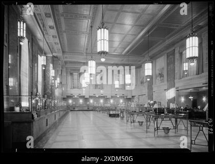 Dollar Savings Bank, 2516 Grand Concourse, Bronx. Main banking room, night effect. Gottscho-Schleisner Collection Stock Photo