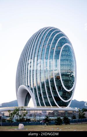 BEIJING, CHINA - OCTOBER 3, 2018 - (FILE) Beijing Sunrise Oriental Kempinski Hotel, Yanqi Lake, Huairou District, Beijing, October 3, 2018. Stock Photo