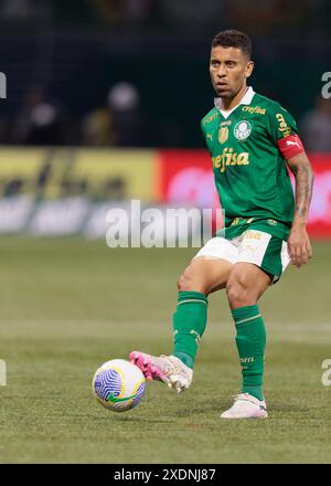 Sao Paulo, Brazil. 23rd June, 2024. Soccer - Brazilian Championship - Palmeiras vs. Juventude - RS - Allianz Parque, São Paulo, Brazil - June 23, 2024. Marcos Rocha during the match Credit: Vilmar Bannach/Alamy Credit: Vilmar Bannach/Alamy Live News Stock Photo