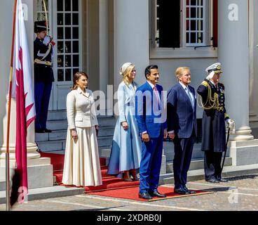 The Hague, 15-06-2024 King Willem Alexander, Queen Maxima and HH Sjeik Tamim bin Hamad Al Thani, Emir of Qatar and HH Sjeika Jawaher bint Hamad Al Thani POINT THE VUE OUT Credit: dpa picture alliance/Alamy Live News Stock Photo