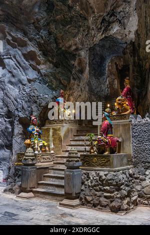 Hoa Nghiem Cave near Da Nang city, Vietnam Stock Photo