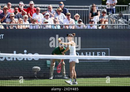 Bad Homburg, Hessen, Germany. 24th June, 2024. Tamara Korpatsch (GER) serve during the BAD HOMBURG OPEN presented by SOLARWATTT- WTA500 - Womens Tennis (Credit Image: © Mathias Schulz/ZUMA Press Wire) EDITORIAL USAGE ONLY! Not for Commercial USAGE! Stock Photo