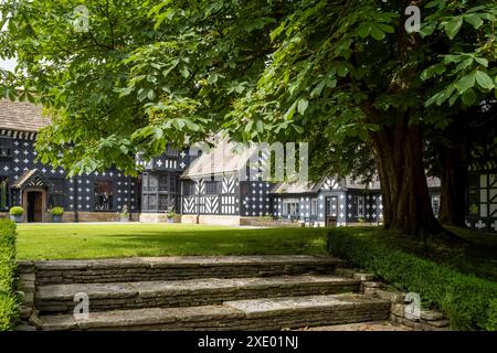 The welcoming entrance to Samlesbury Hall, a striking 14th century manor house, Samlesbury, Preston, Lancashire, UK Stock Photo