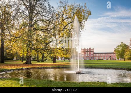 geography / travel, Germany, Hesse, Fountain in Biebrich Castle palace garden, ADDITIONAL-RIGHTS-CLEARANCE-INFO-NOT-AVAILABLE Stock Photo