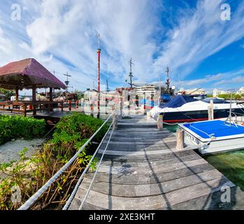 Mexico, Cancun, tourist pier in front of the observation tower Stock Photo