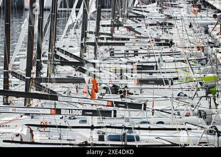 Monaco, Monte-Carlo, 18 October 2022: many sailing boats of the World Championship of J70 class participants stand in a row wait Stock Photo