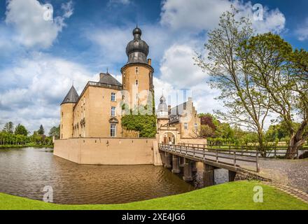 geography / travel, Germany, North Rhine-Westphalia, Gemen Castle in Borken, ADDITIONAL-RIGHTS-CLEARANCE-INFO-NOT-AVAILABLE Stock Photo