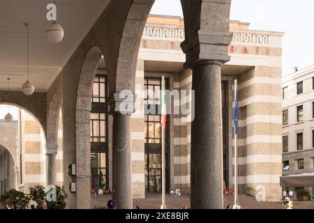 Rationalist Palazzo delle Poste (Central Post Office Palace) on Piazza della Vittoria (Victory's Square) by Marcello Piacentini in XX century during t Stock Photo