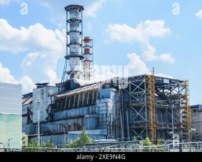 An aerial view of the Chernobyl Nuclear Power Plant before the disaster ...