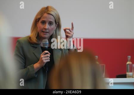 SPD GER, Berlin, 20241209, SPD Veranstaltung Wirtschaft in Ostdeutschland, mit Verena Hubertz *** SPD GER, Berlin, 20241209, SPD event on the economy in eastern Germany, with Verena Hubertz Stock Photo